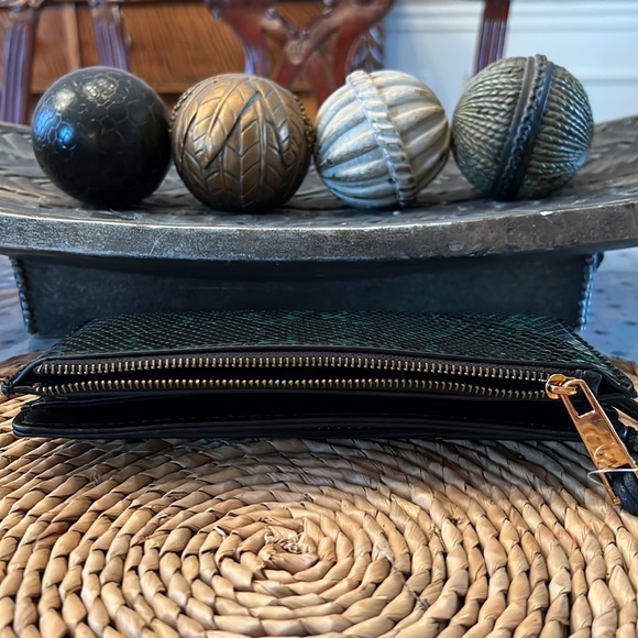 Aldo PU croco leather wallet with removable card holder - Picture 5 of 5